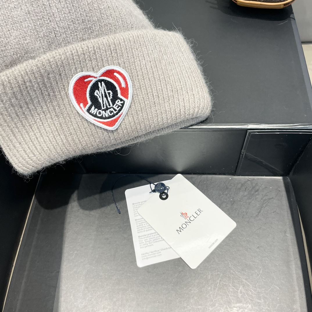 Moncler Caps